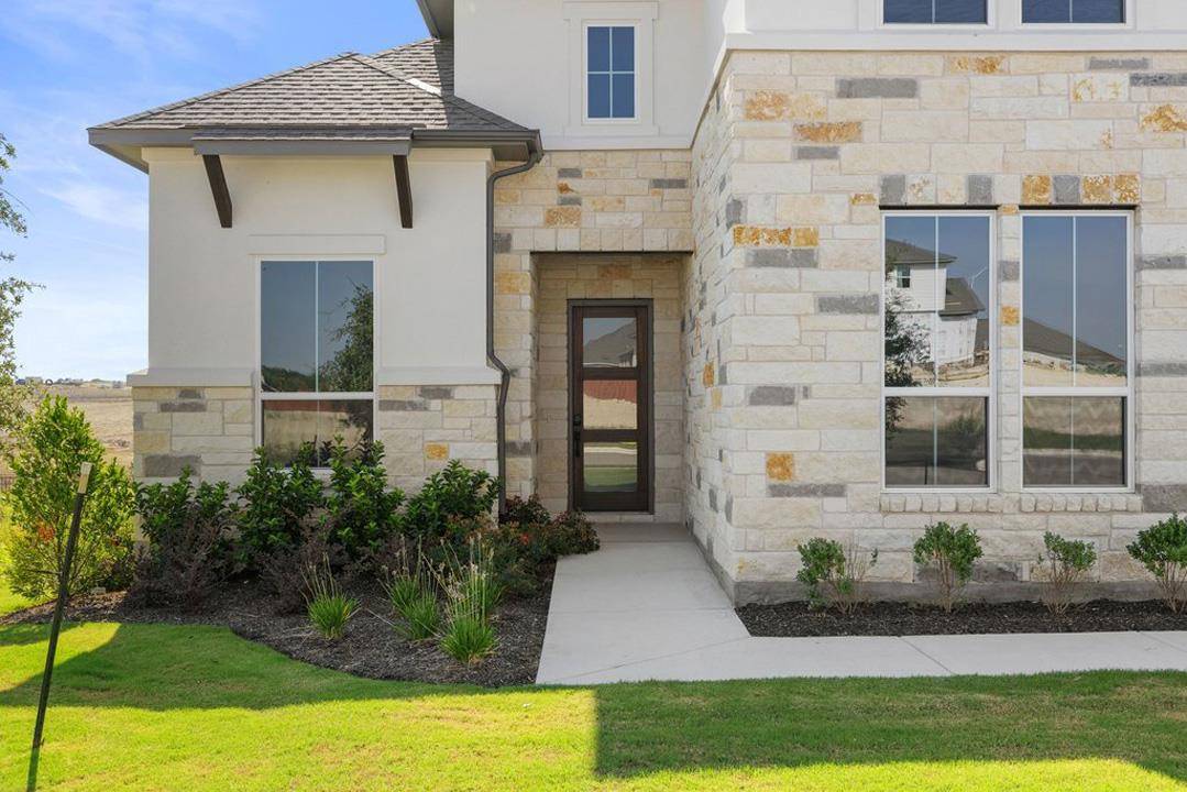 221 McMillian Drive, Liberty Hill, TX 78642