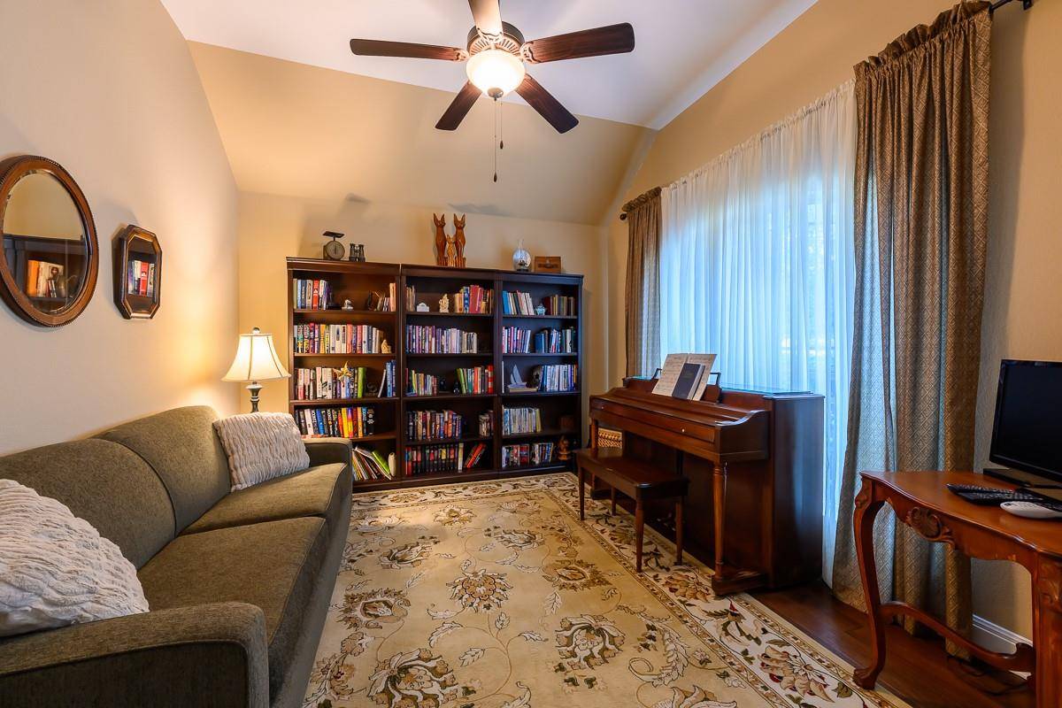 12904 Bismark DR, Austin, TX 78748