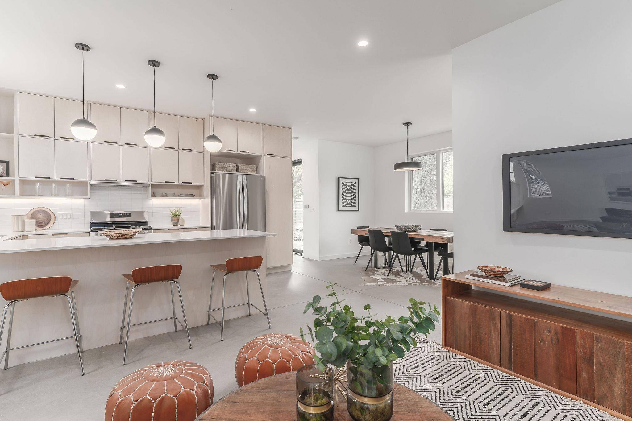 915 Tillery ST #A, Austin, TX 78702