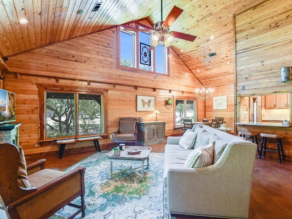254 MIDDLETON RD, Spicewood, TX 78669