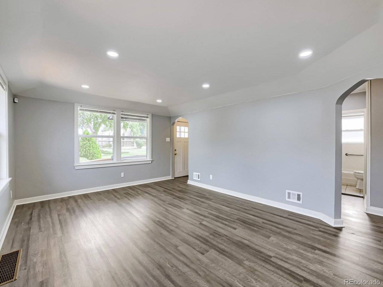 1187 Syracuse, Denver, CO 80220
