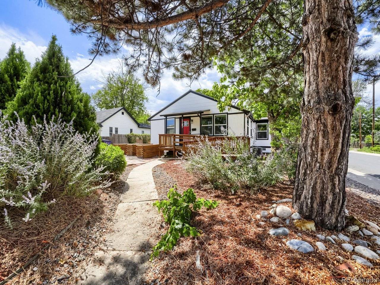 1187 Syracuse, Denver, CO 80220