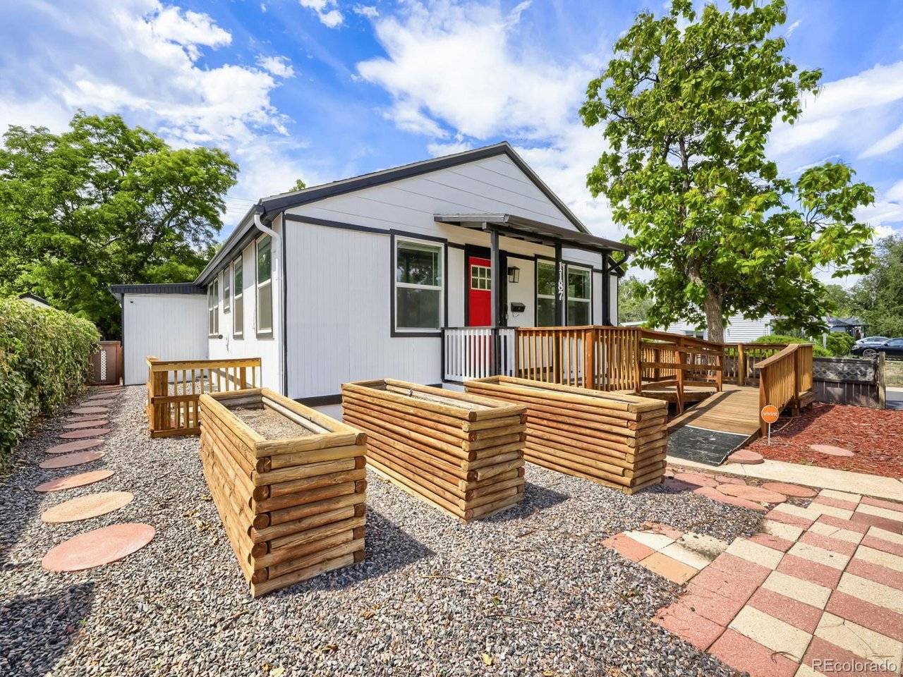 1187 Syracuse, Denver, CO 80220