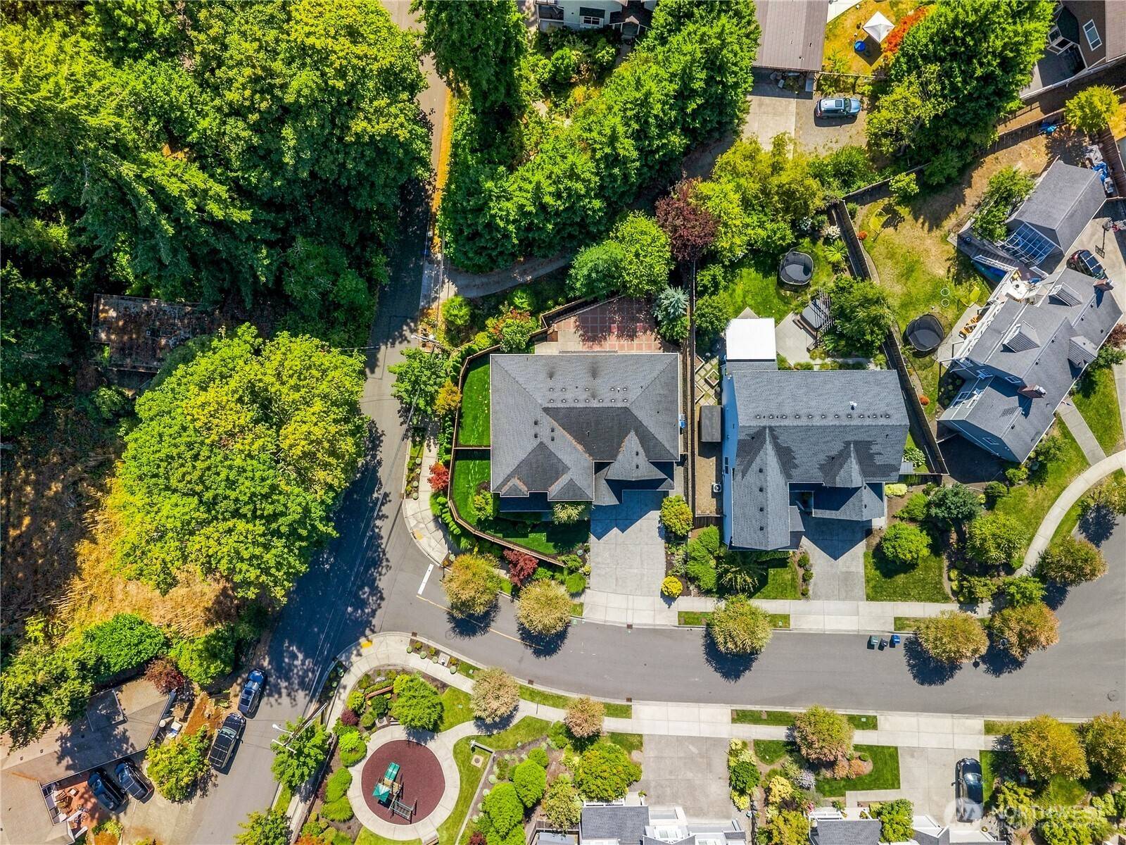 10833 NE 190th PL, Bothell, WA 98011