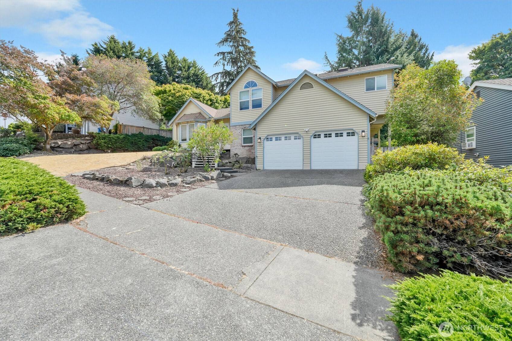 4417 Somerset LN, Kent, WA 98032