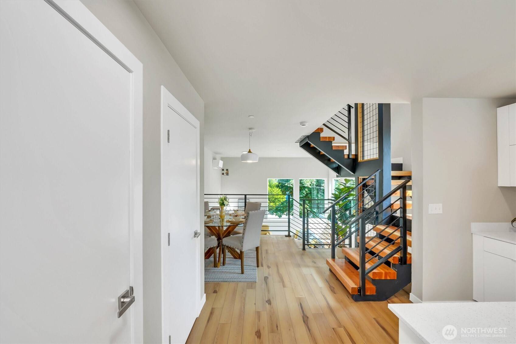 2535 S I ST #E, Tacoma, WA 98405