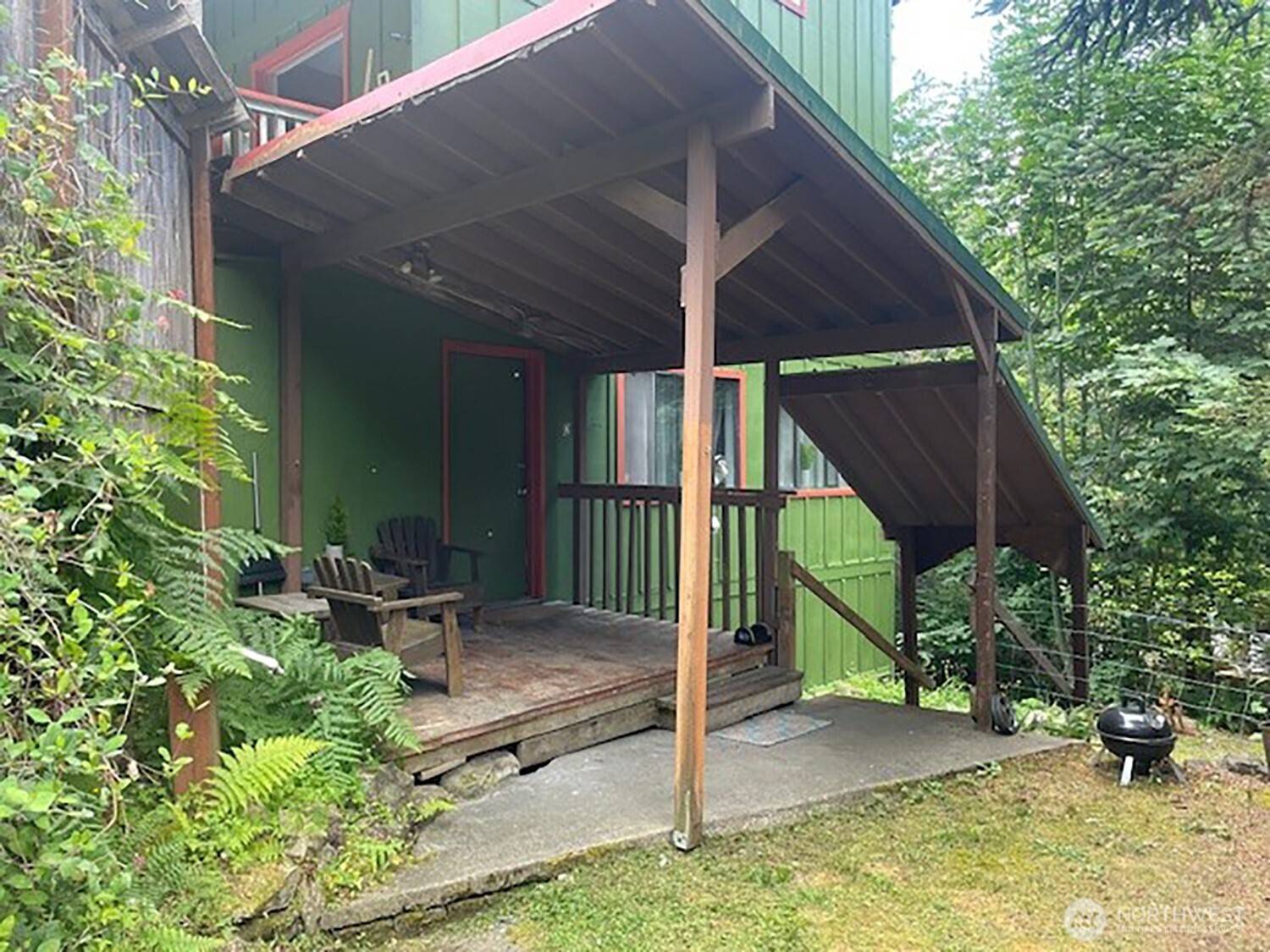 58410 State Route 410 E, Greenwater, WA 98022