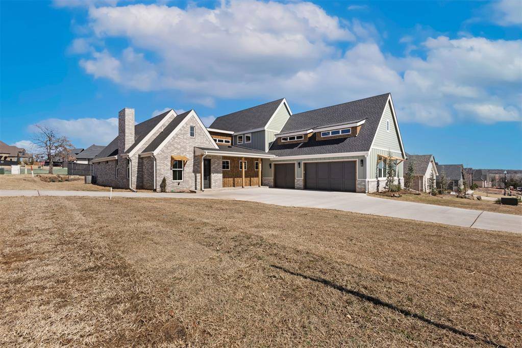 8101 Amber Ridge DR, Edmond, OK 73034