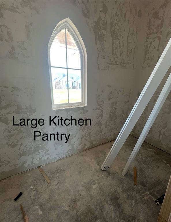4600 Red Bird RD, Shawnee, OK 74804
