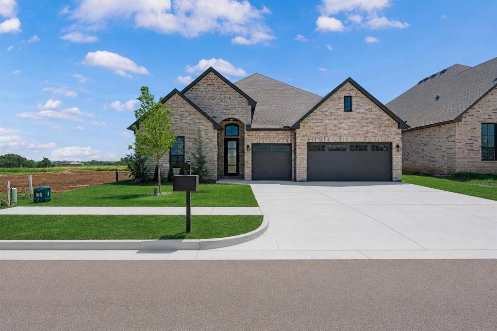 19400 S Country DR, Edmond, OK 73012