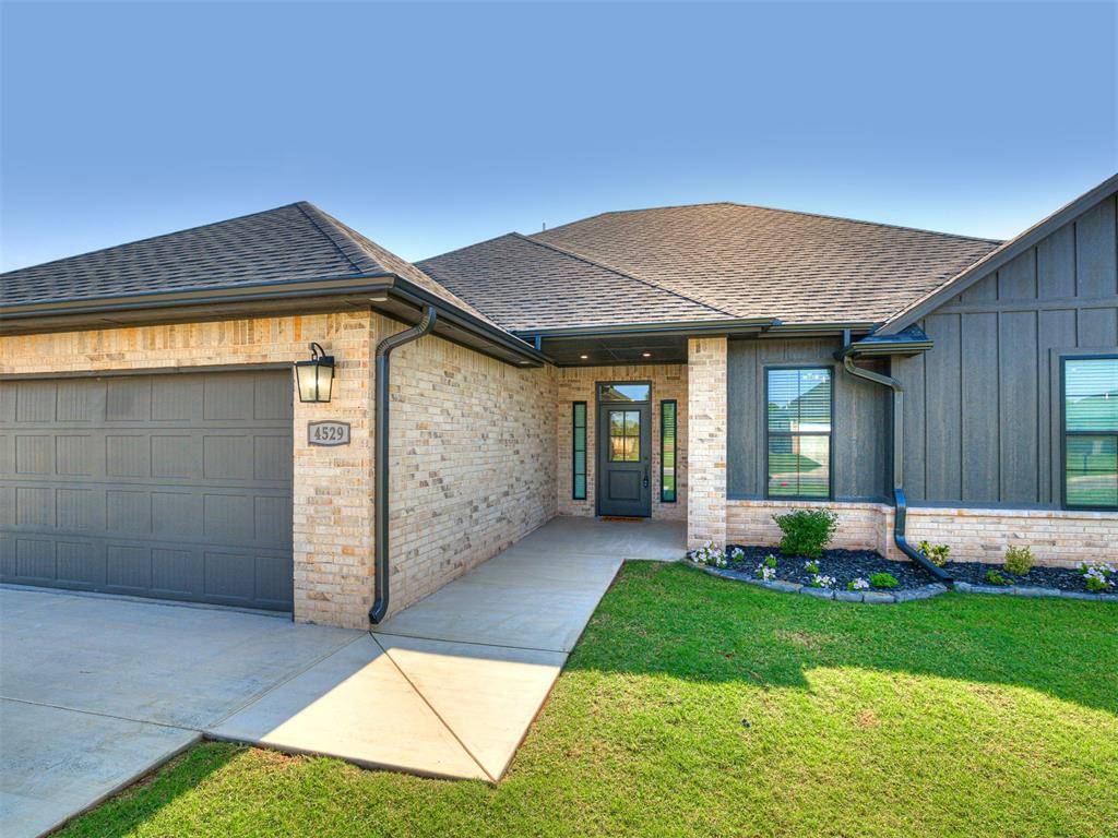 4529 Red Bird RD, Shawnee, OK 74804