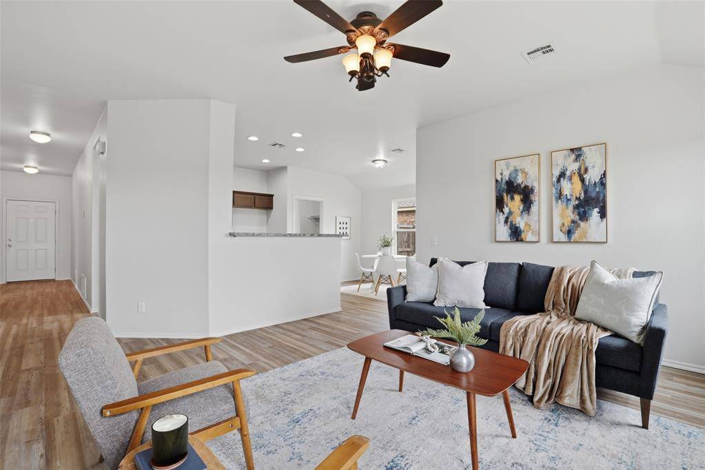 2316 Bradford CIR, Newcastle, OK 73065