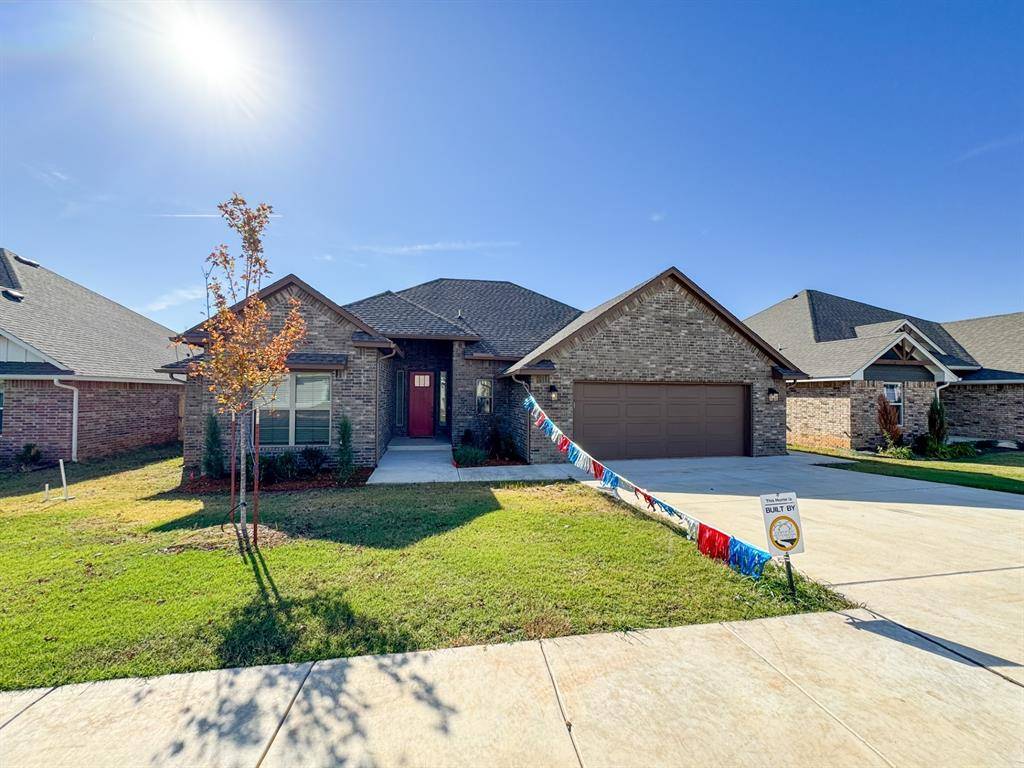 2904 Summit Hollow CIR, Norman, OK 73071