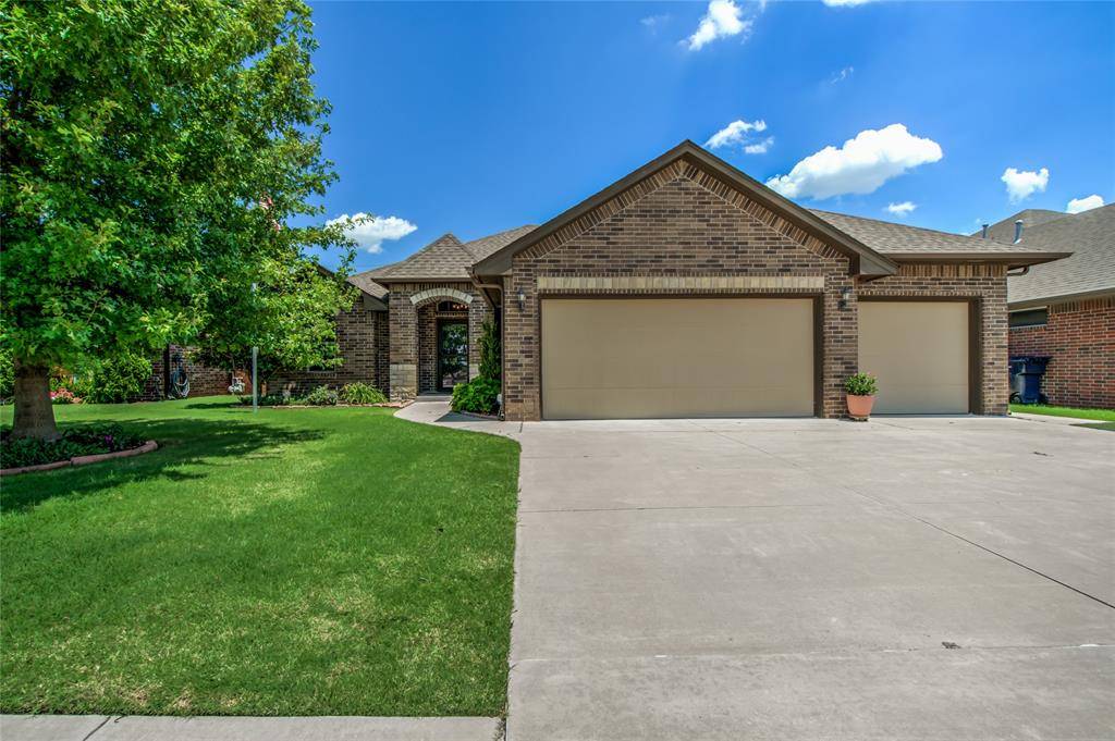 7204 Stinchcomb DR, Oklahoma City, OK 73132