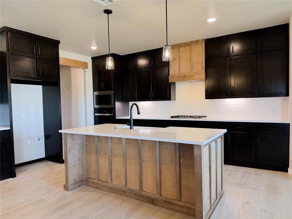 1916 Sama WAY, Yukon, OK 73099