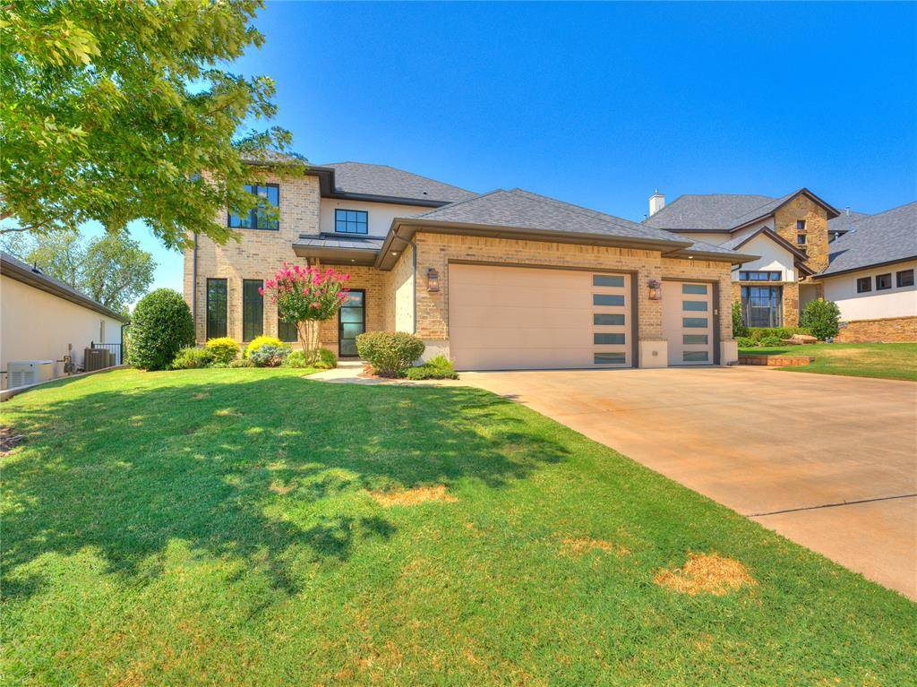 449 Saint Claire DR, Edmond, OK 73025