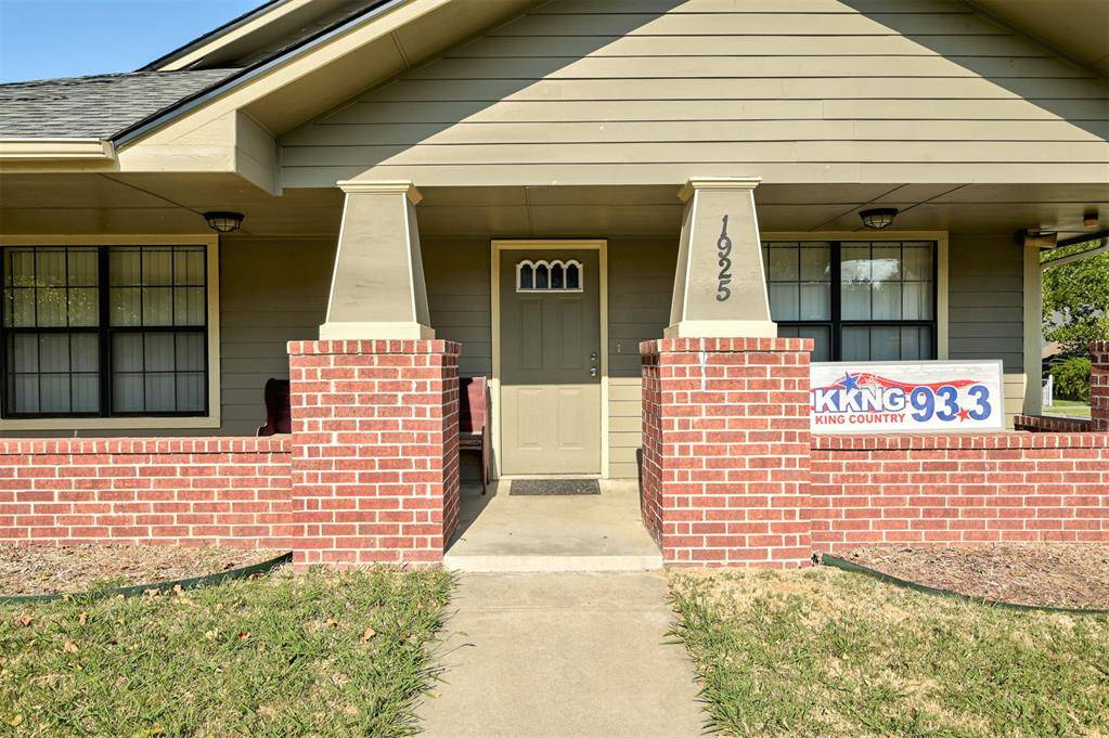 1925 N McKinley AVE, Oklahoma City, OK 73106