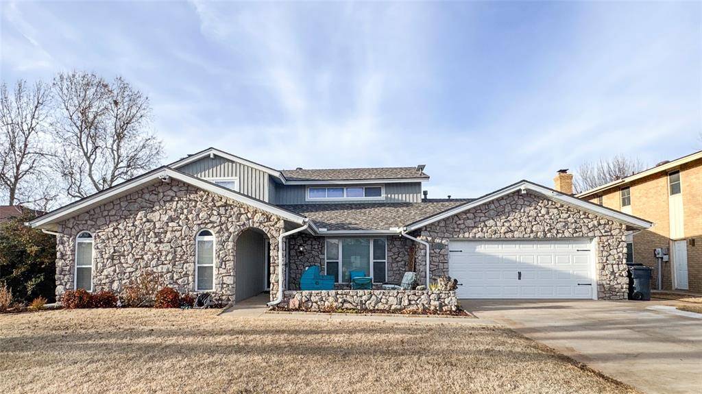 11501 Carriage DR, Yukon, OK 73099