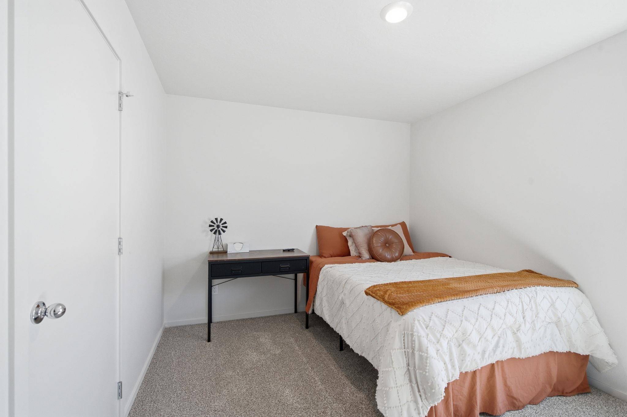 1712 E B St, Deer Park, WA 99006