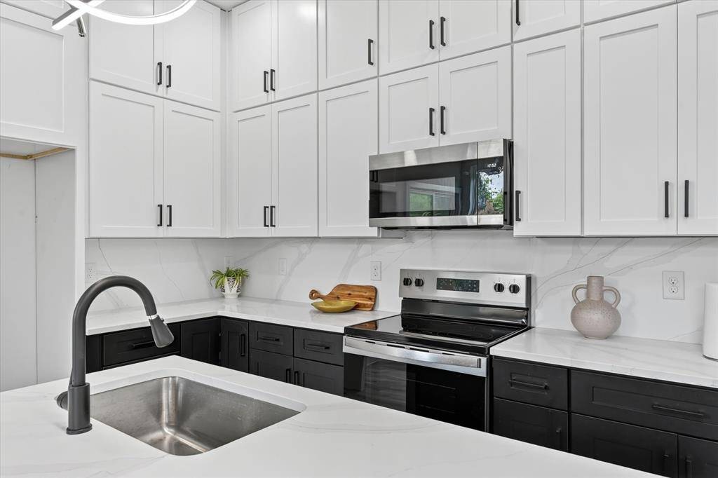 520 & 522 Woodbine Avenue, Dallas, TX 75203