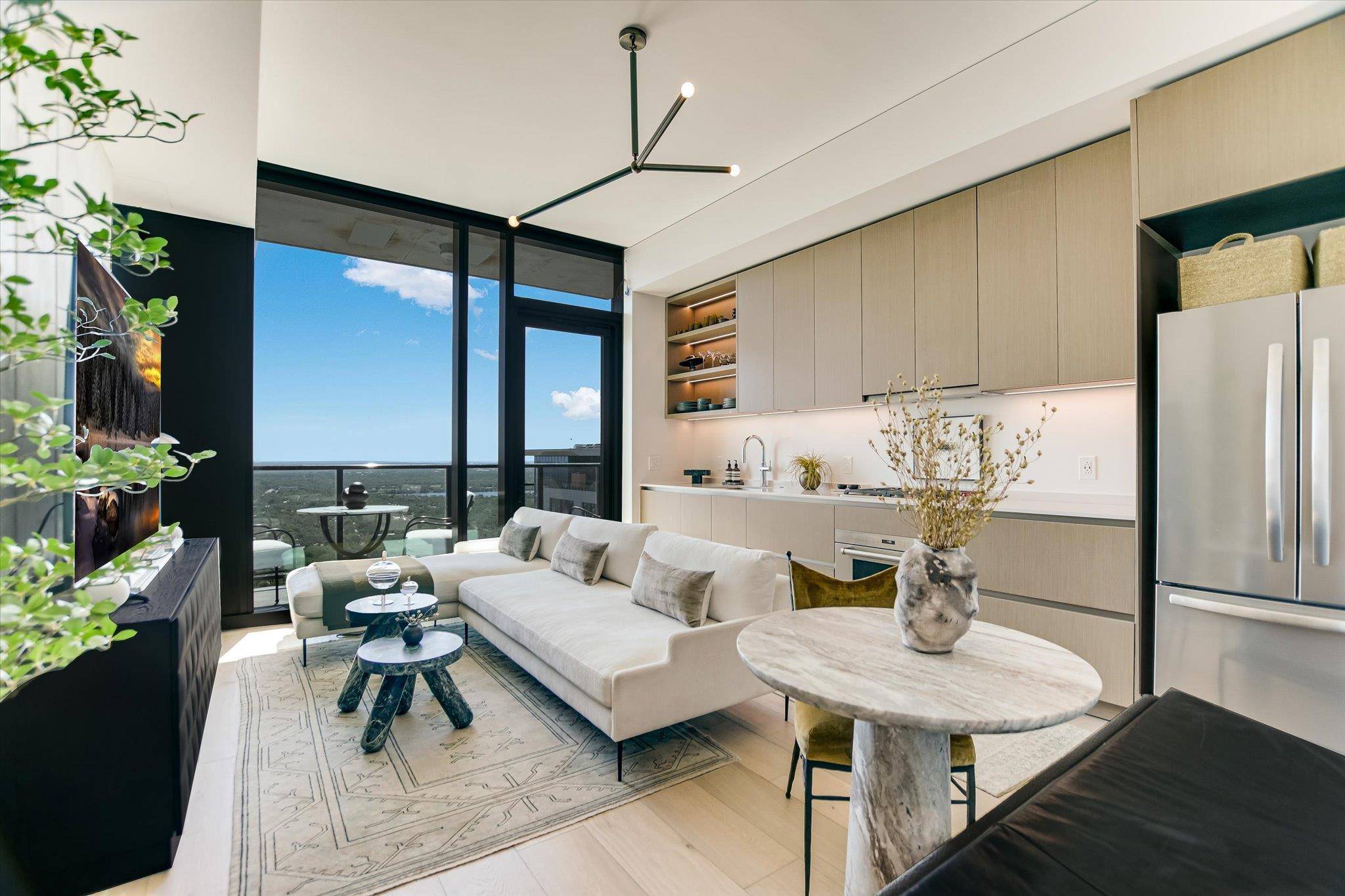 610 Davis ST #2607, Austin, TX 78701