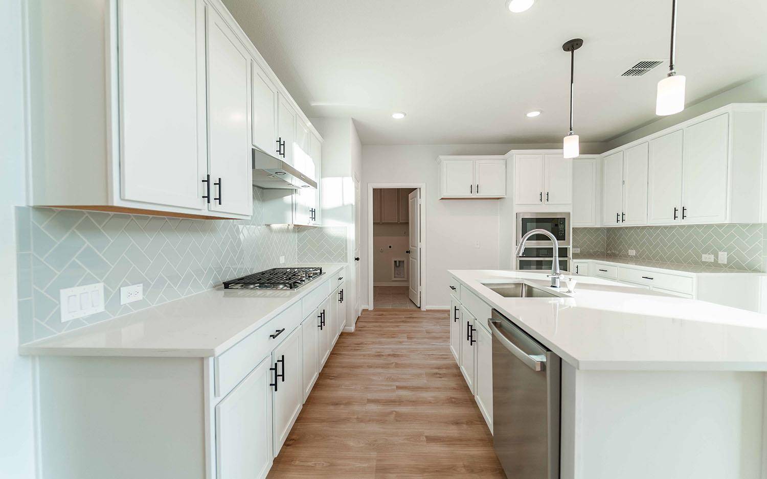 332 Hollister DR, Liberty Hill, TX 78642