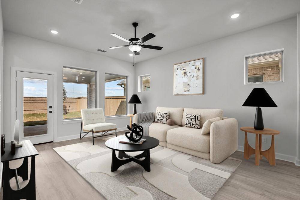 1324 Hartley DR, Leander, TX 78641