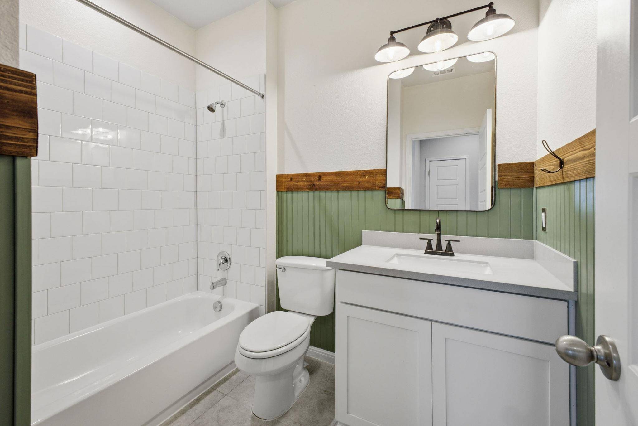 104 Ladolia LN, San Marcos, TX 78666
