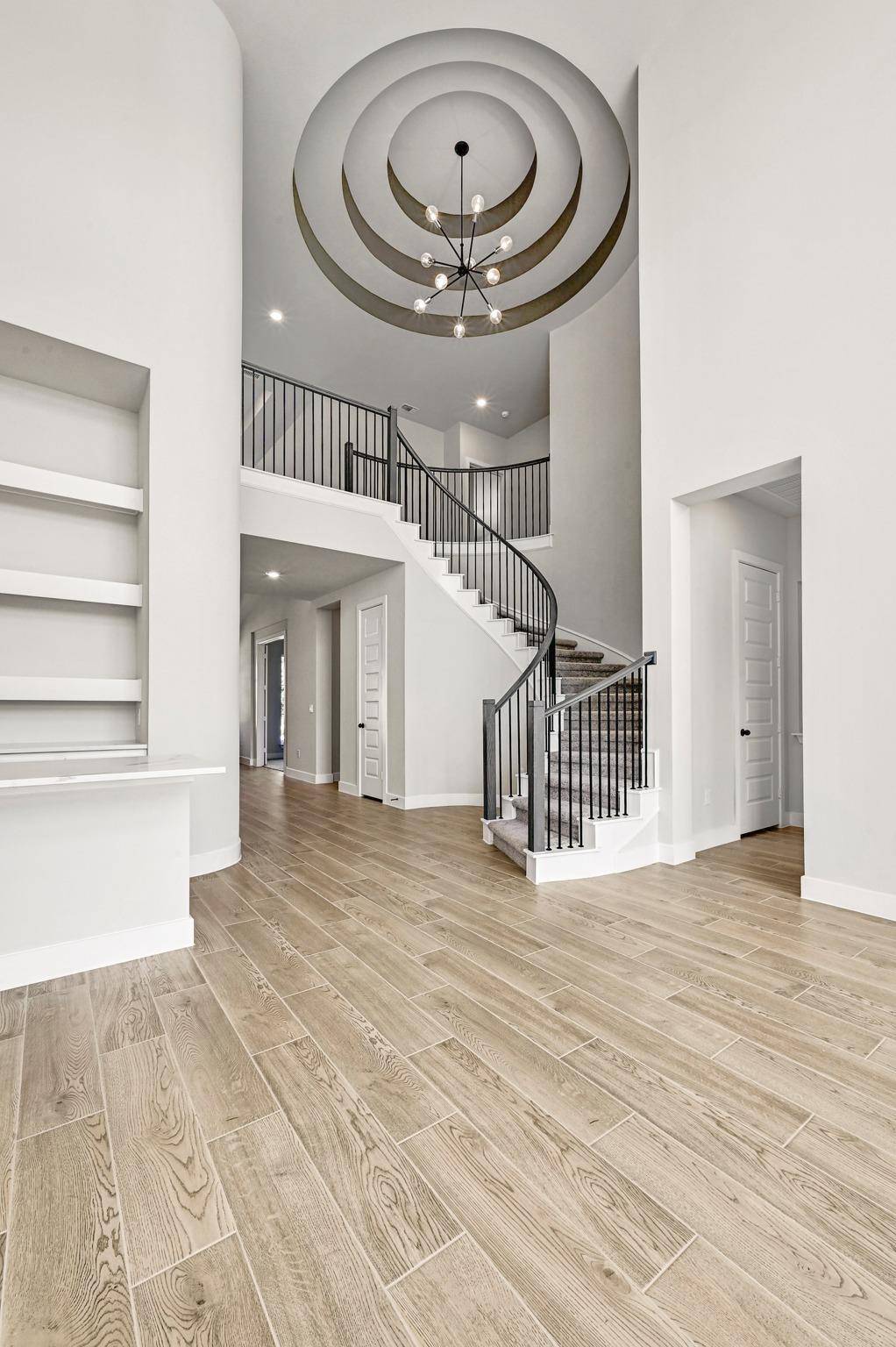 7425 Desert Needle DR, Lago Vista, TX 78645