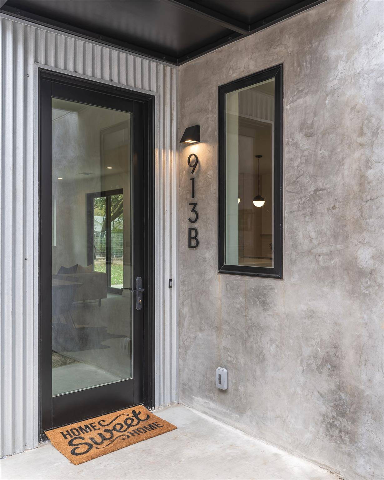 913 Tillery ST #B, Austin, TX 78702