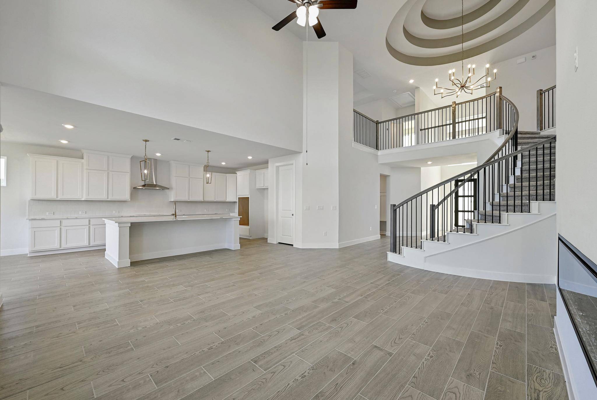 7400 Desert Needle DR, Lago Vista, TX 78645