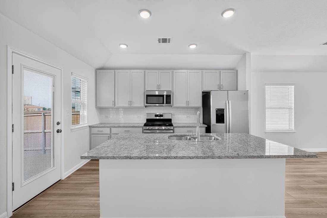 126 Christy ST, Hutto, TX 78634