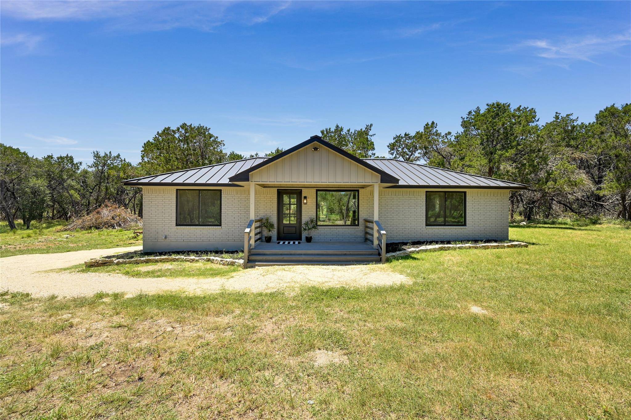 151 Star Thistle TRL, Wimberley, TX 78676
