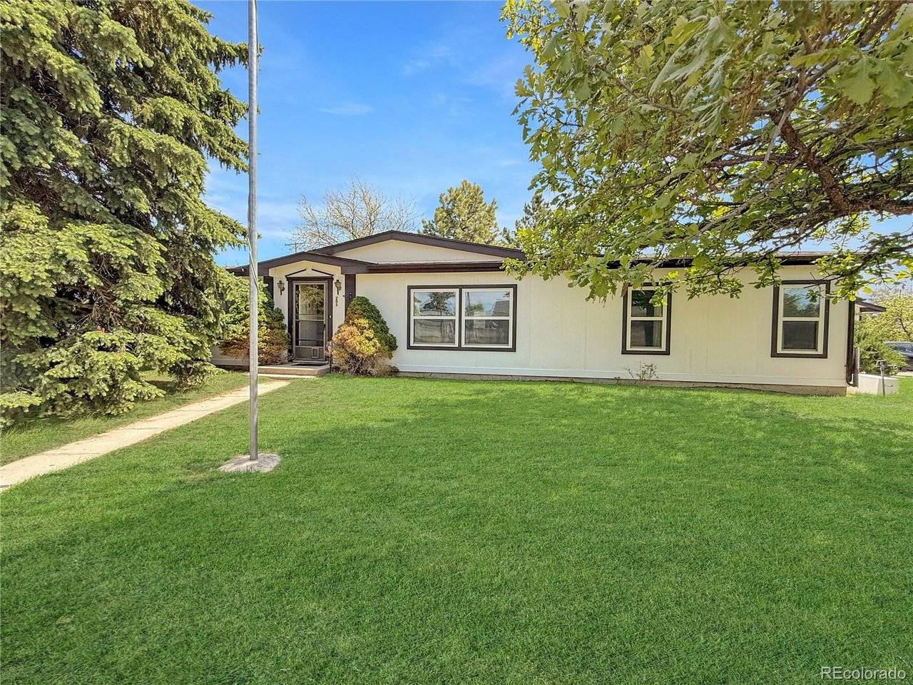 205 E 8th, Flagler, CO 80815