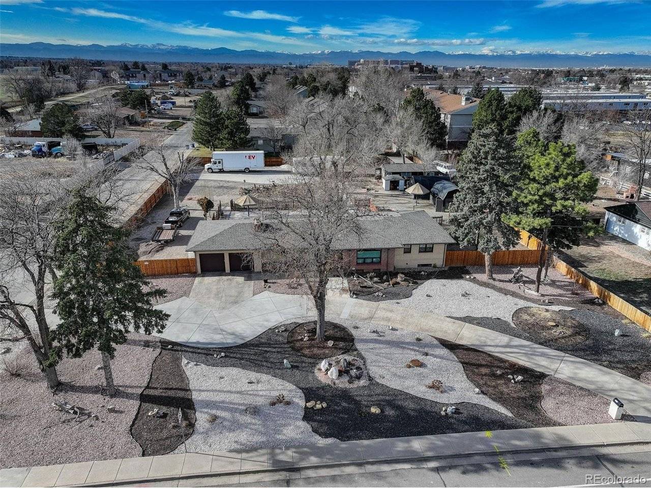 1313 Laredo, Aurora, CO 80011