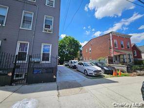 400 Linwood ST, Brooklyn, NY 11208