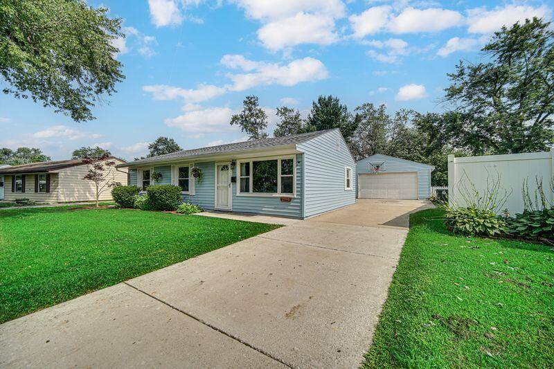 2919 Drexel Drive, Hobart, IN 46342