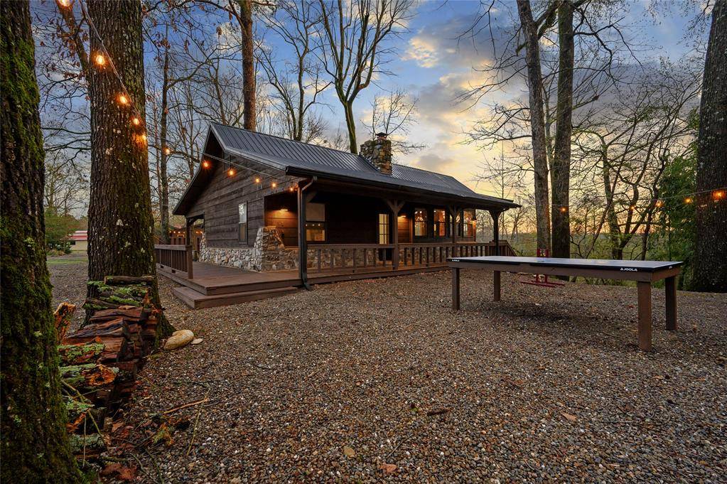12 River LN, Broken Bow, OK 74728