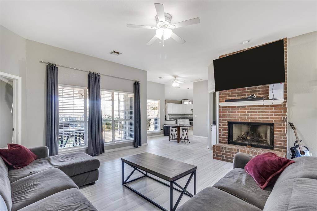716 Woodbriar, Noble, OK 73068
