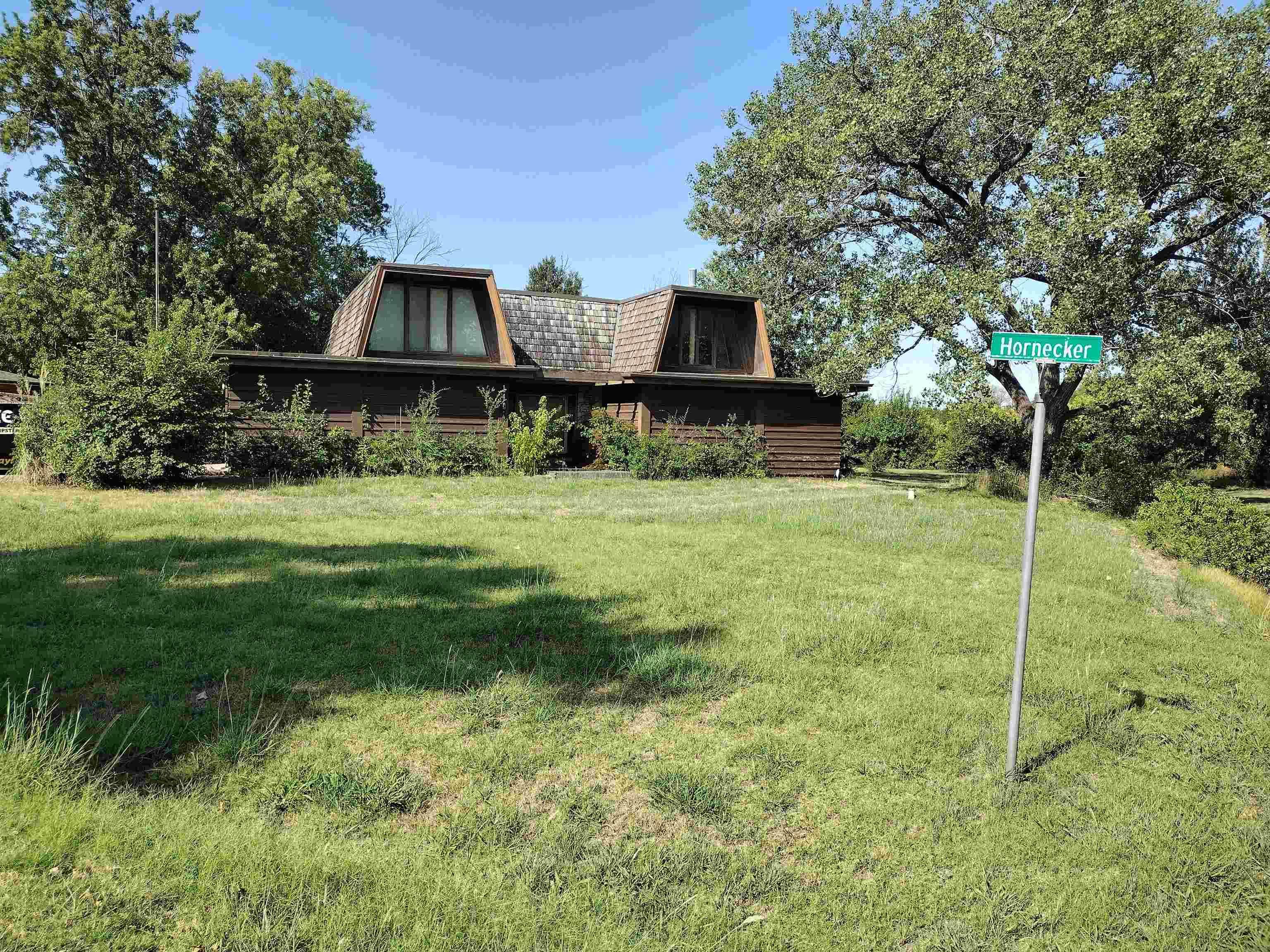 1401 S Hornecker, Wichita, KS 67235