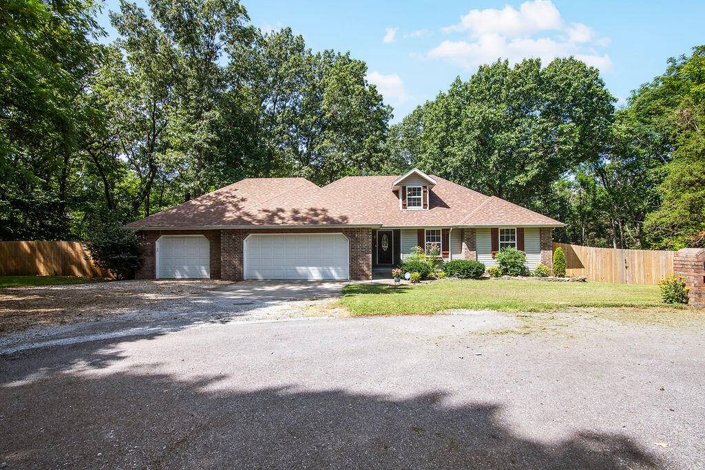 1496 S Alice Gayle CIR, Nixa, MO 65714