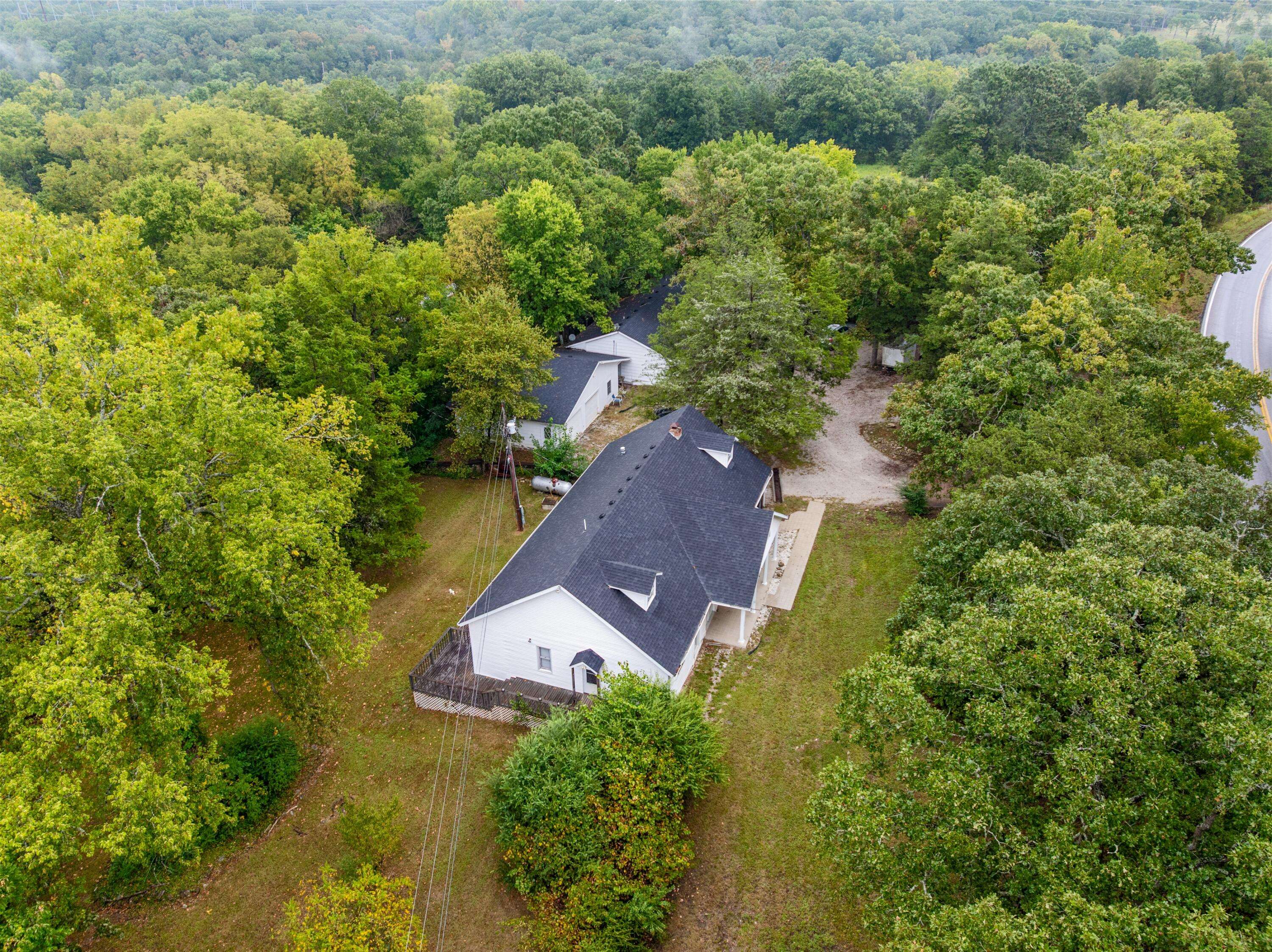 8669 Historic Highway 165, Hollister, MO 65672