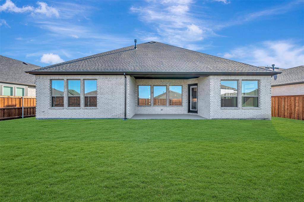 725 Shinnery Oak Way, Waxahachie, TX 75165