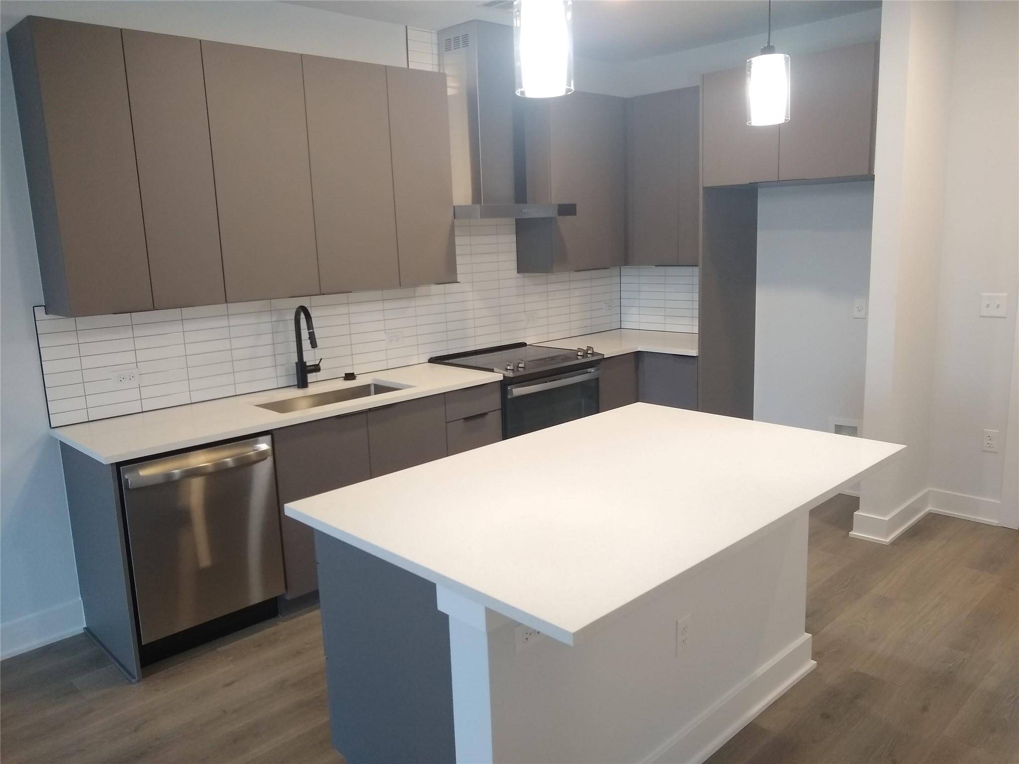 2220 Webberville RD #403, Austin, TX 78702