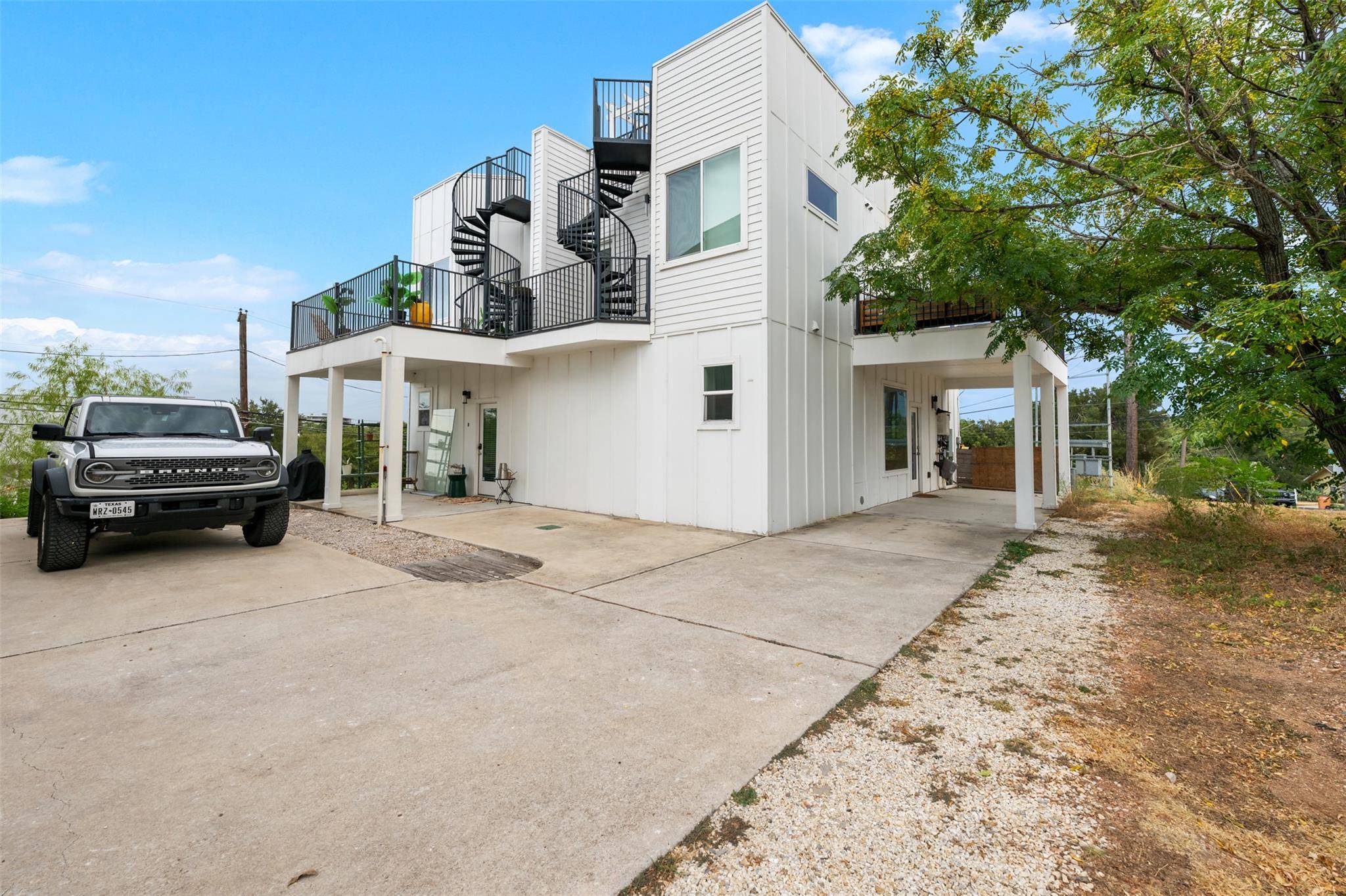 2108 Rosewood Ave #B, Austin, TX 78702