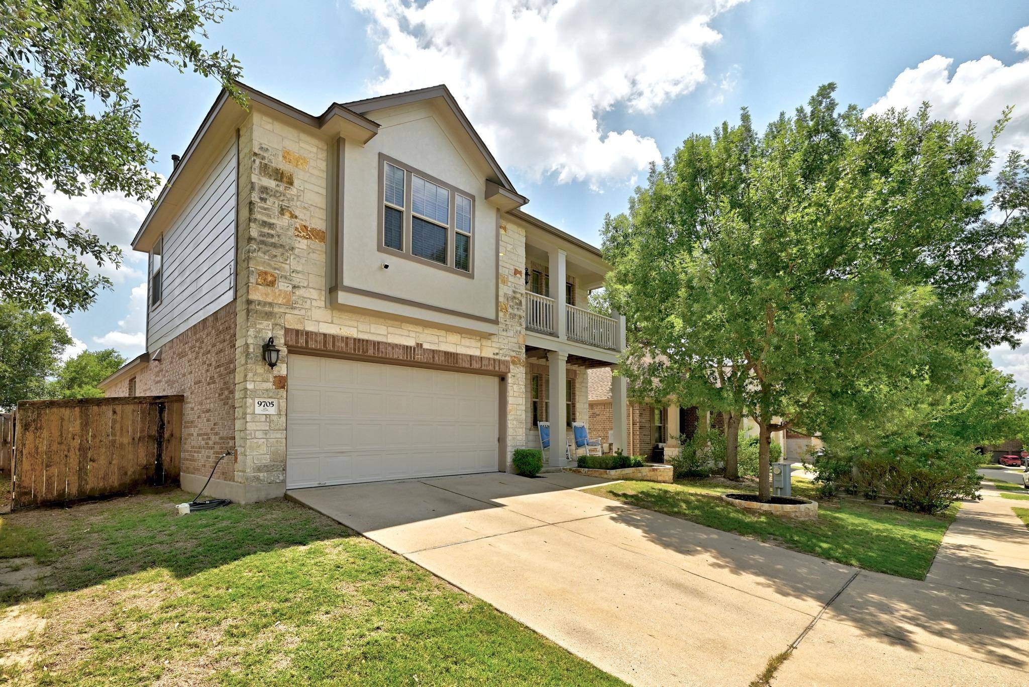 9705 Sydney Marilyn LN, Austin, TX 78748