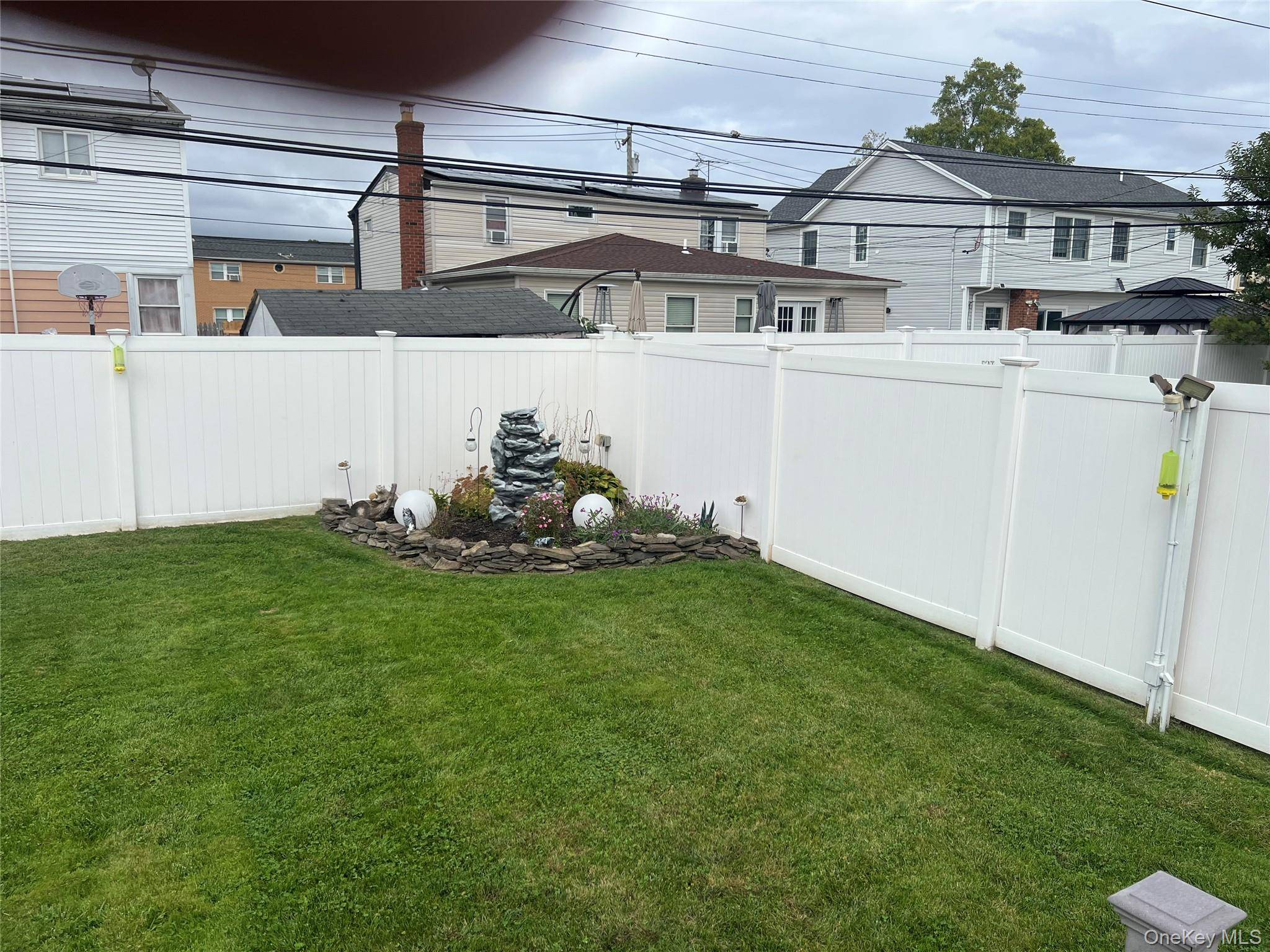 2082 Renfrew AVE, Elmont, NY 11003