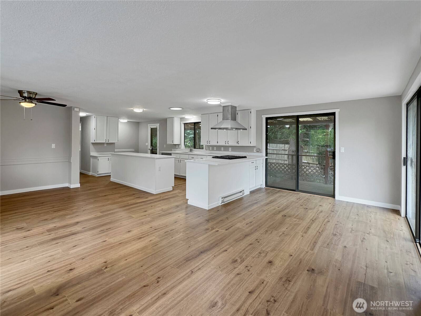 314 Snohomish DR, La Conner, WA 98257