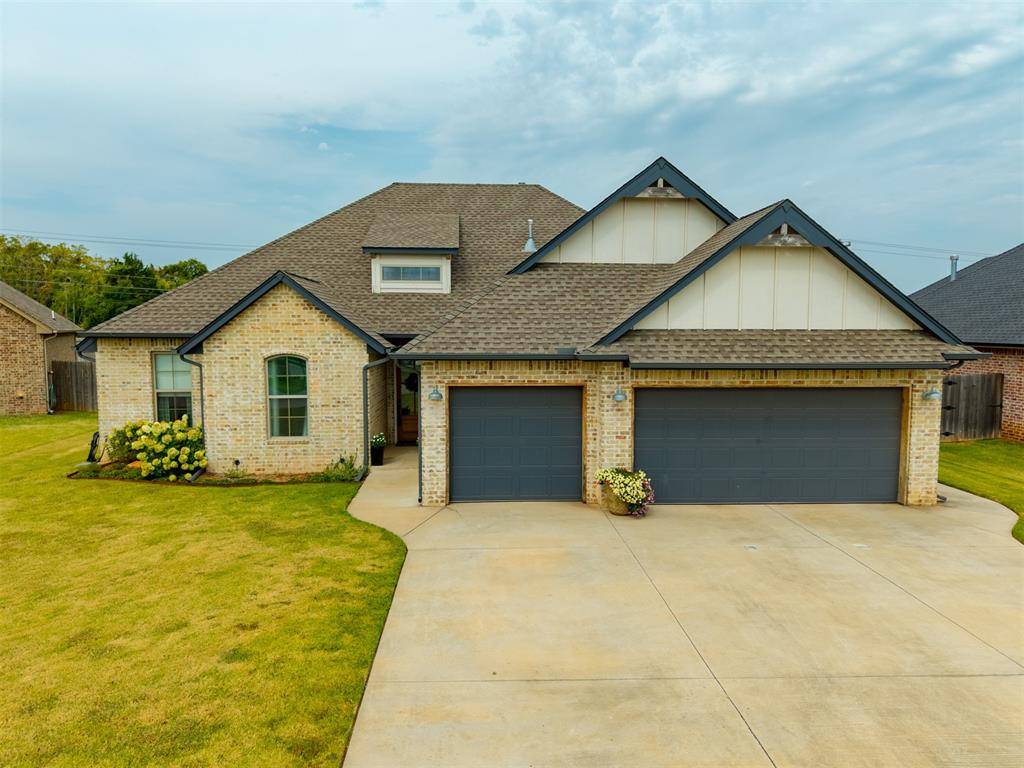 4081 Fox Ridge RD, Choctaw, OK 73020