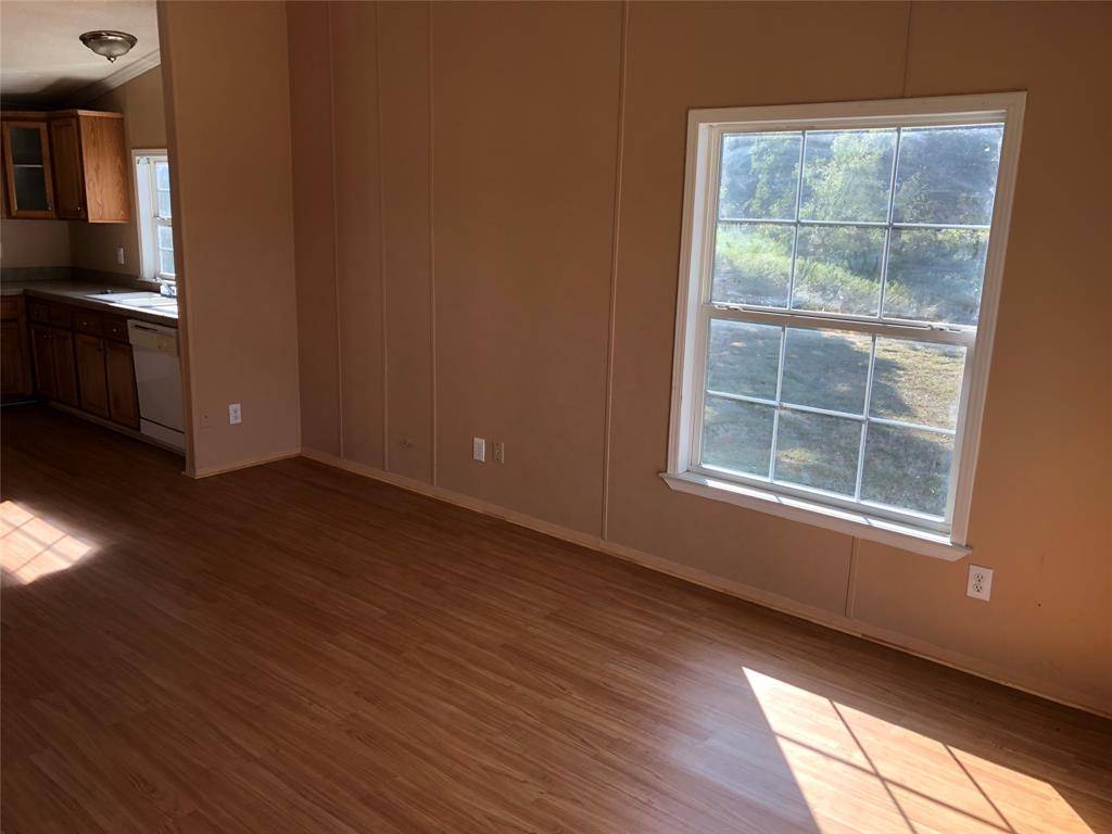 118 Windy Creek Court, Springtown, TX 76082